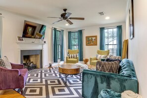 Cottage (2 Bedrooms) | Interior - Adorable Baton Rouge Cottage < 3 Mi to Lsu! (Baton Rouge)