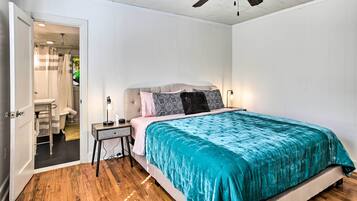 Cottage (2 Bedrooms) | Interior