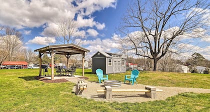 Charming Cave City Vacation Rental w/ Fire Pit!
