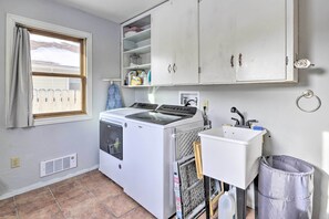 單棟房屋 (3 Bedrooms) | 內部