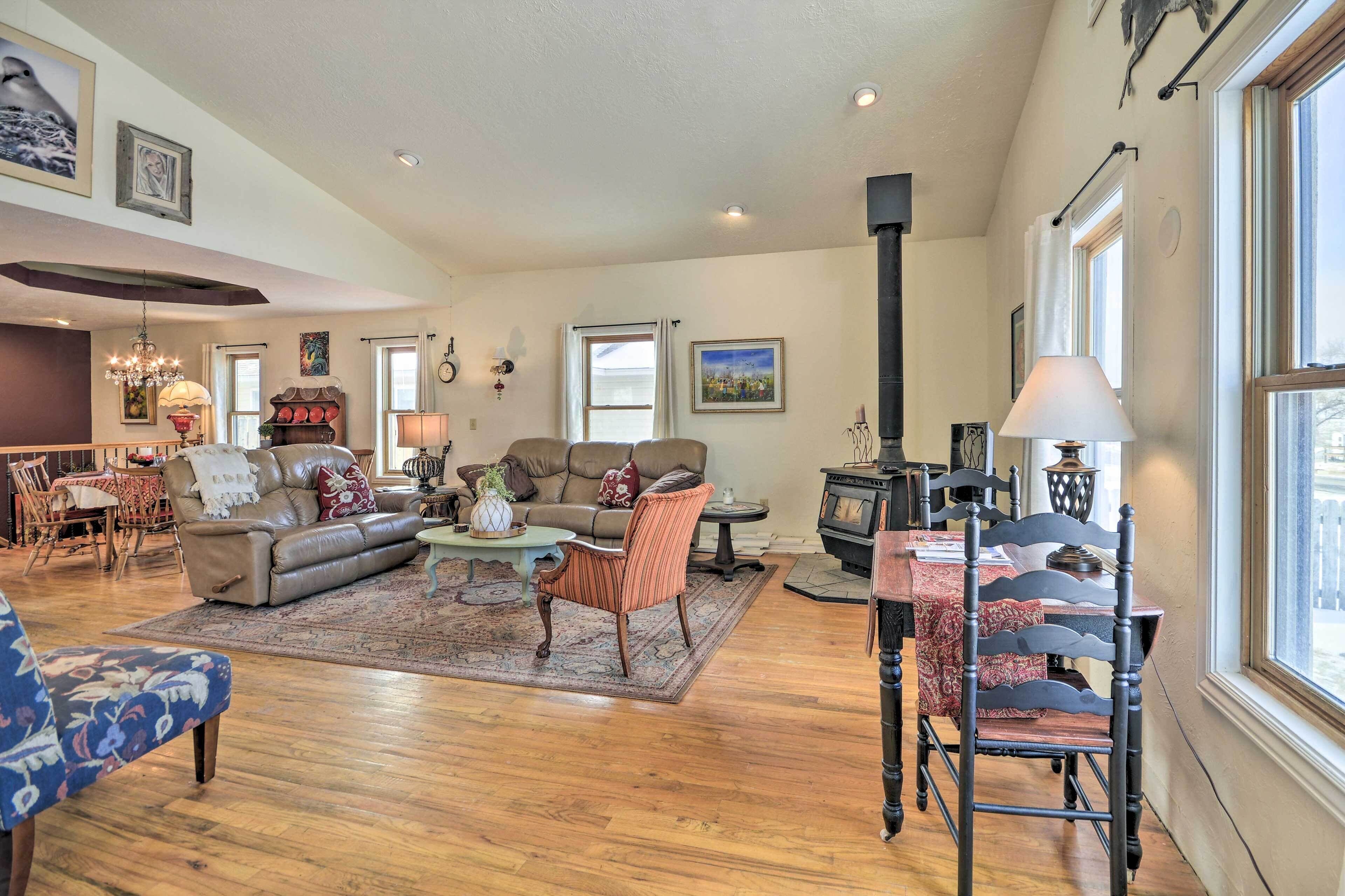 House (3 Bedrooms) | Interior