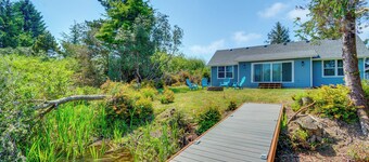 Dog-friendly Retreat w/ Dock & Waterfront Views