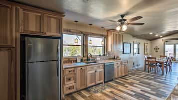 Rumah (4 Bedrooms) | Interior