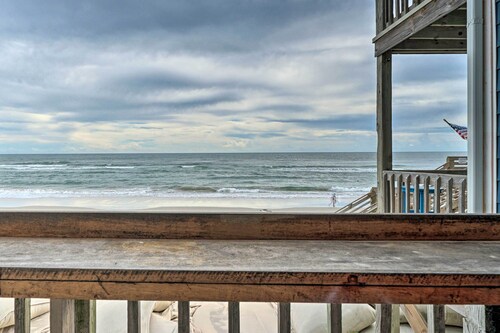 Chic Oceanfront North Topsail Beach Condo w/ Deck