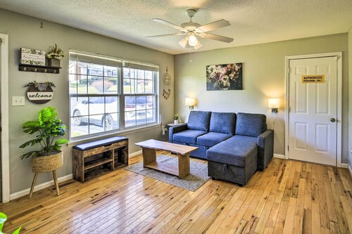 Bristol Home 3 Mi to State Street!