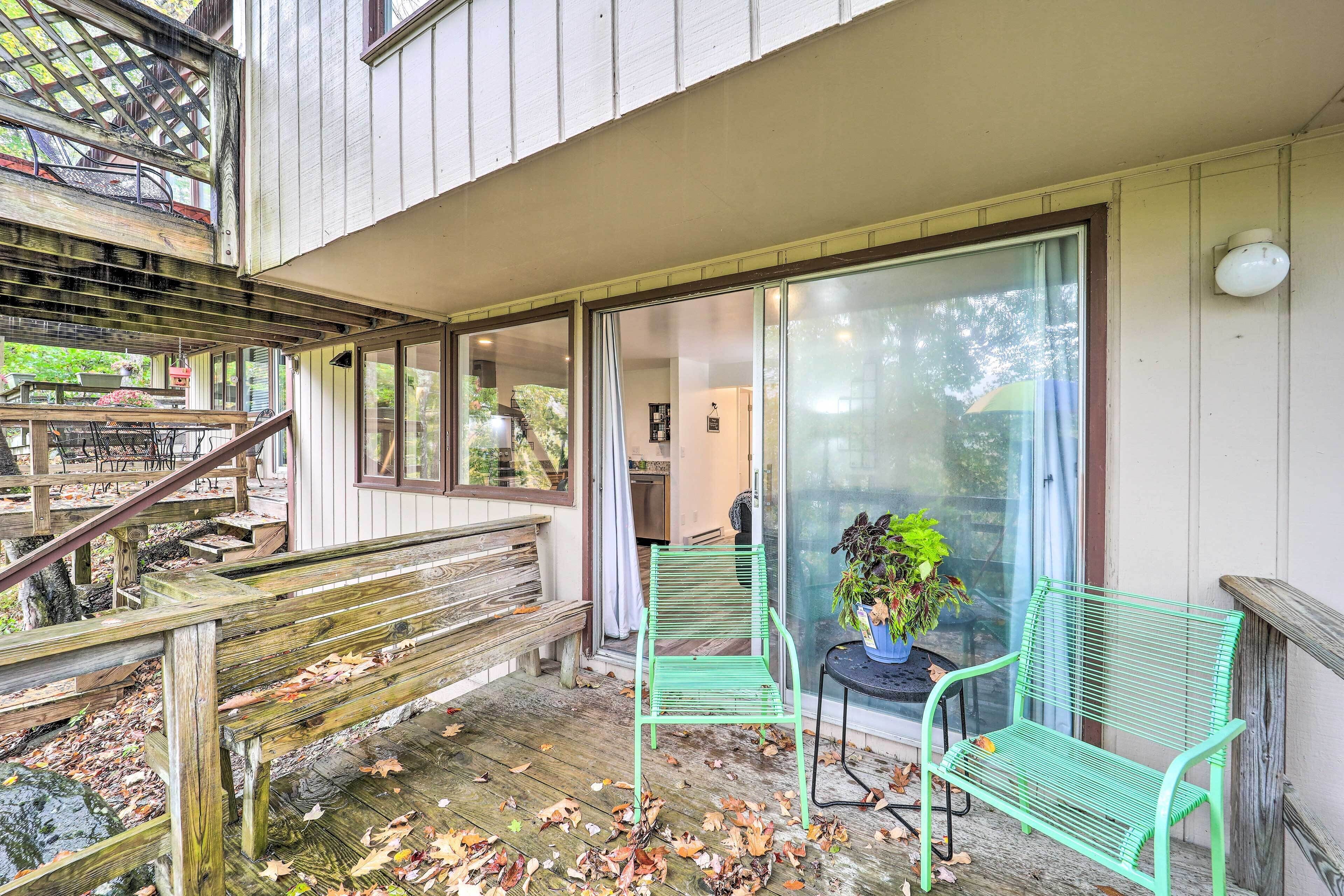 Chic Sugar Mountain Condo, Walk to Ski Lifts!