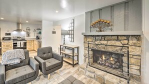 TV, fireplace - Chic Sugar Mountain Condo, Walk to Ski Lifts! (Banner Elk)