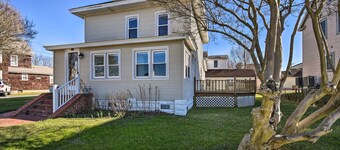 Chincoteague House w/ Enclosed Porch + Deck