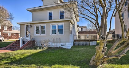 Chincoteague House w/ Enclosed Porch + Deck