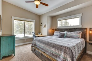 아파트 (4 Bedrooms) | 4 개의 침실, 노트북 작업 공간, 무료 유아  용 침대, 침대 시트