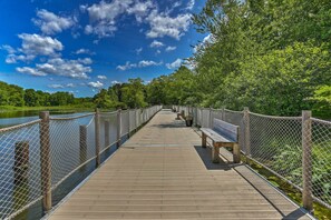 Apartment (2 Bedrooms) | Interior - Mountain Creek Resort Home - Hot Tub & Pool Access (Vernon)