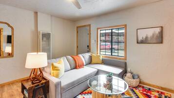 Apartment (1 Bedroom) | Interior