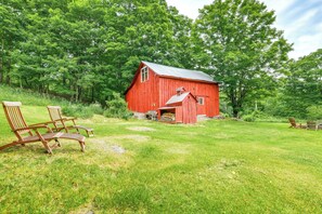 Apartment (0 Bedroom) | Interior - Cozy Catskills Vacation Rental With Deck! (Fleischmanns)