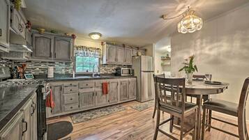 Cottage (3 Bedrooms) | Interior