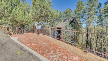 Apartment (0 Bedroom) | Interior