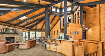 Cozy 'grand Woodland' Cabin w/ Mountain Views