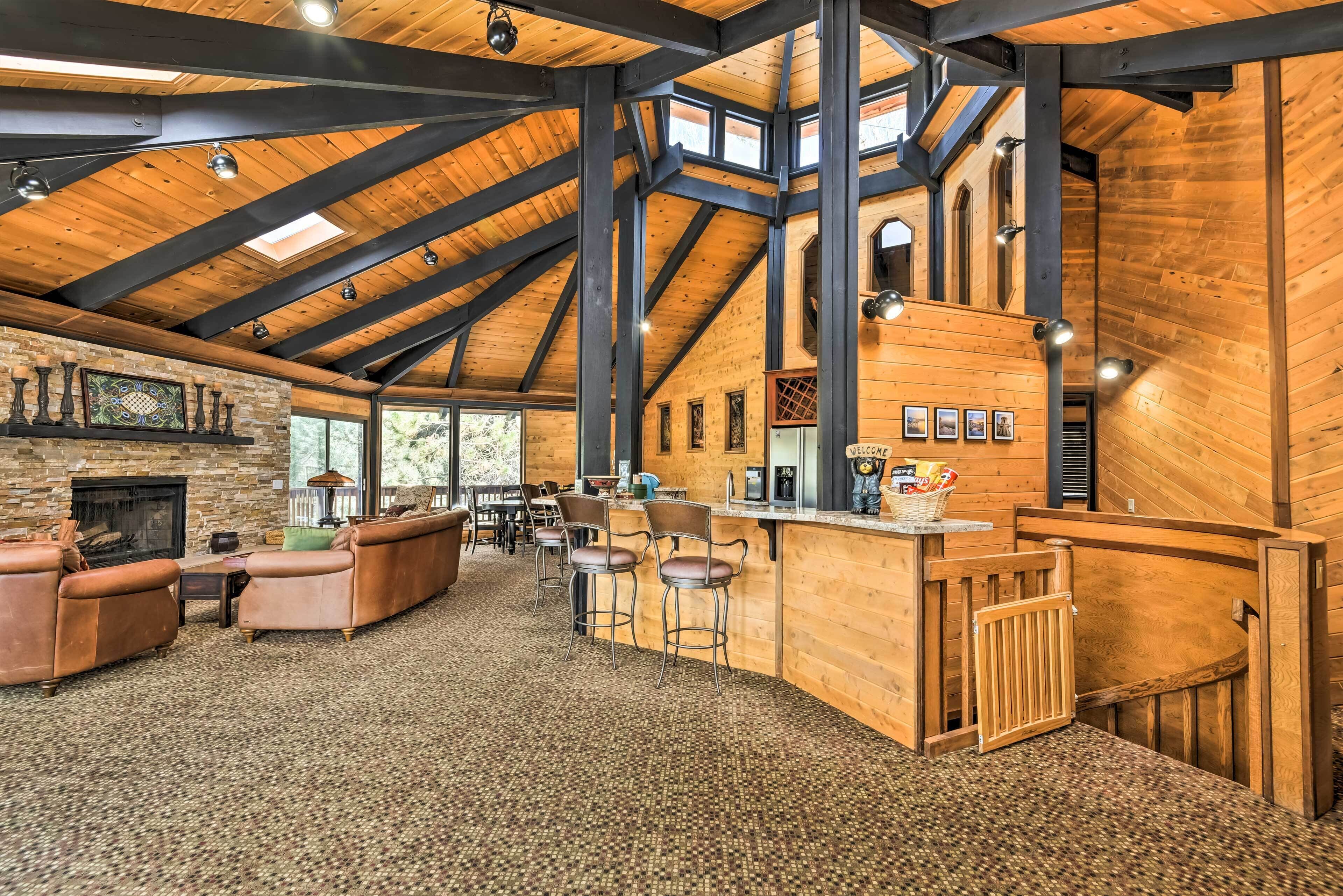 House (4 Bedrooms) | Interior