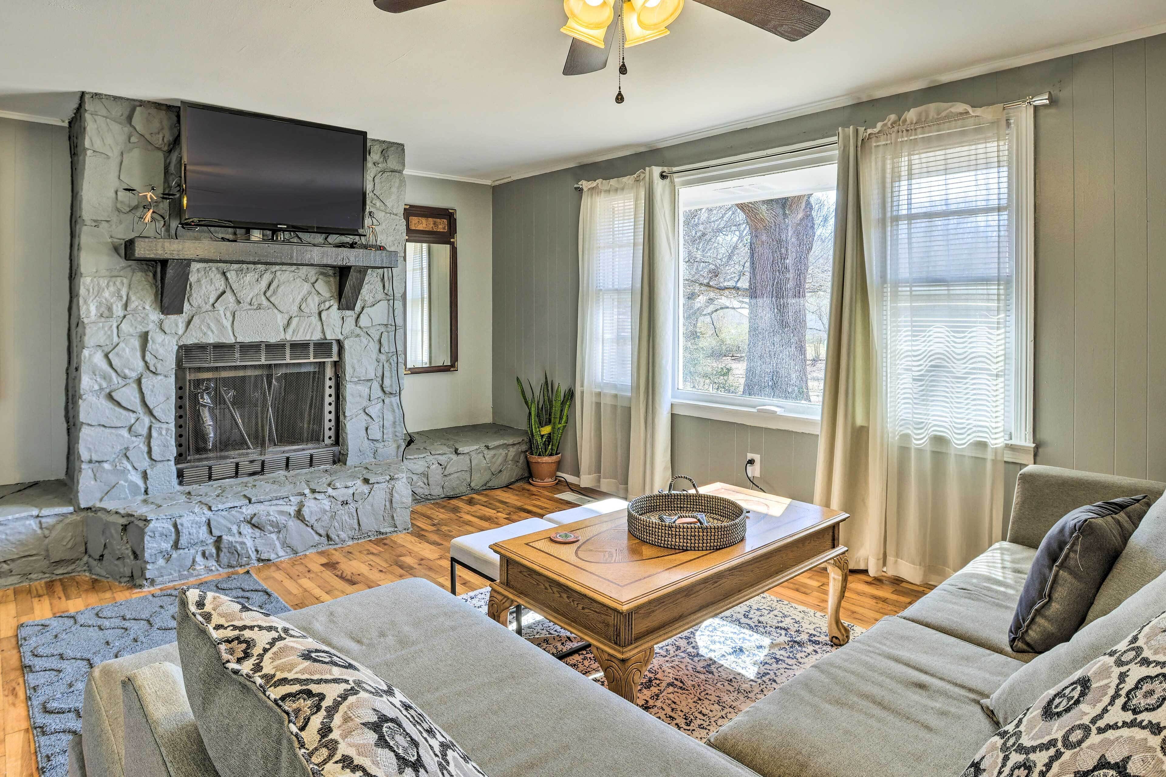 Cozy Anniston Vacation Rental w/ Yard