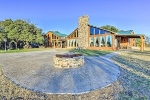 Talo (4 Bedrooms) | Sisätilat