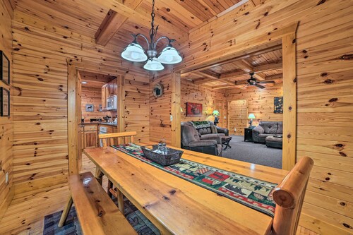 Dog-friendly Gaylord Retreat < 8 Mi to Town!