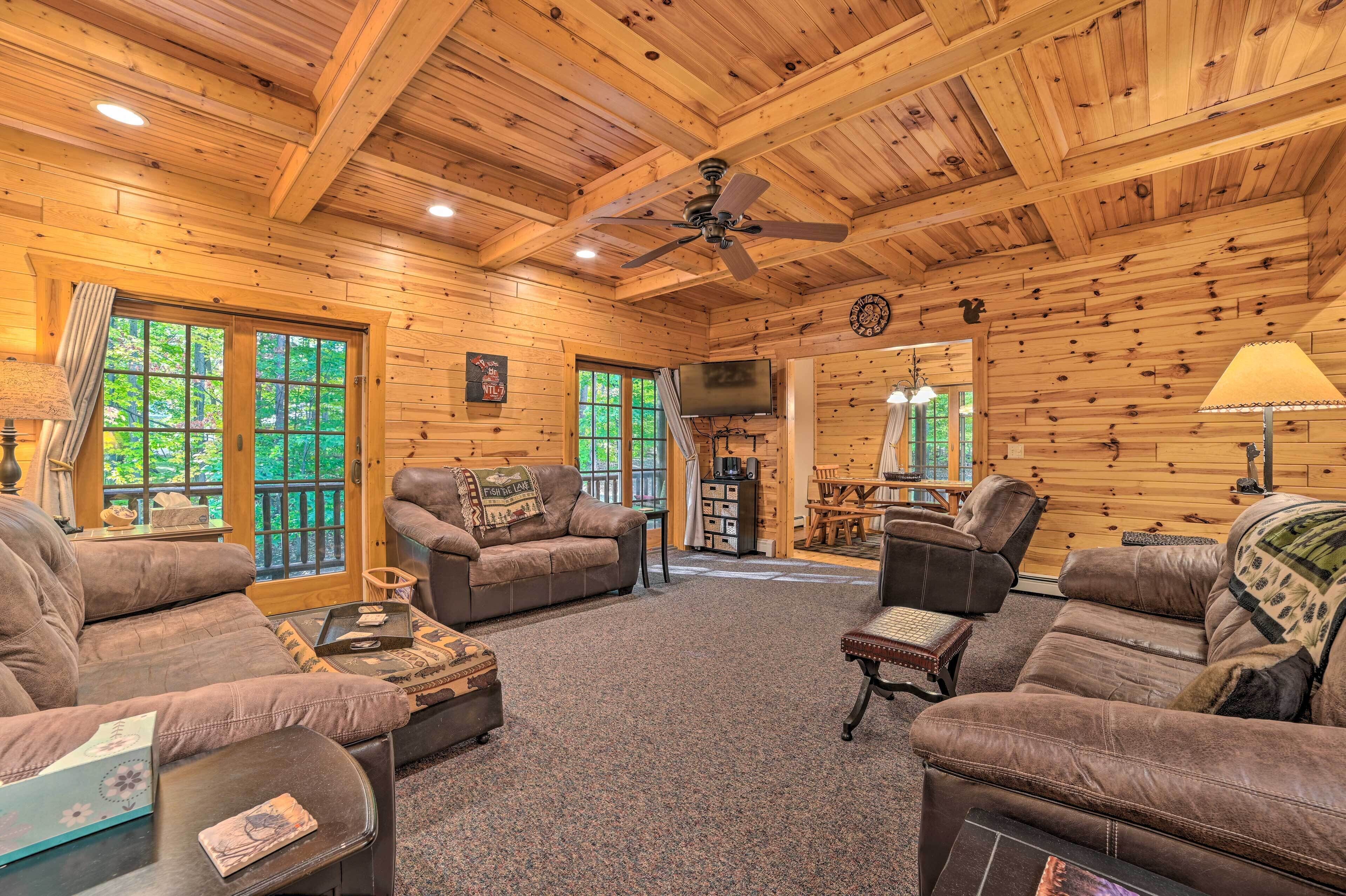 House (4 Bedrooms) | Interior