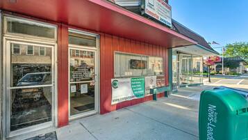 Apartment (1 Bedroom) | Interior