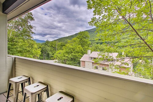 Cozy Lincoln Condo ~ 1 Mi to Loon Mountain!