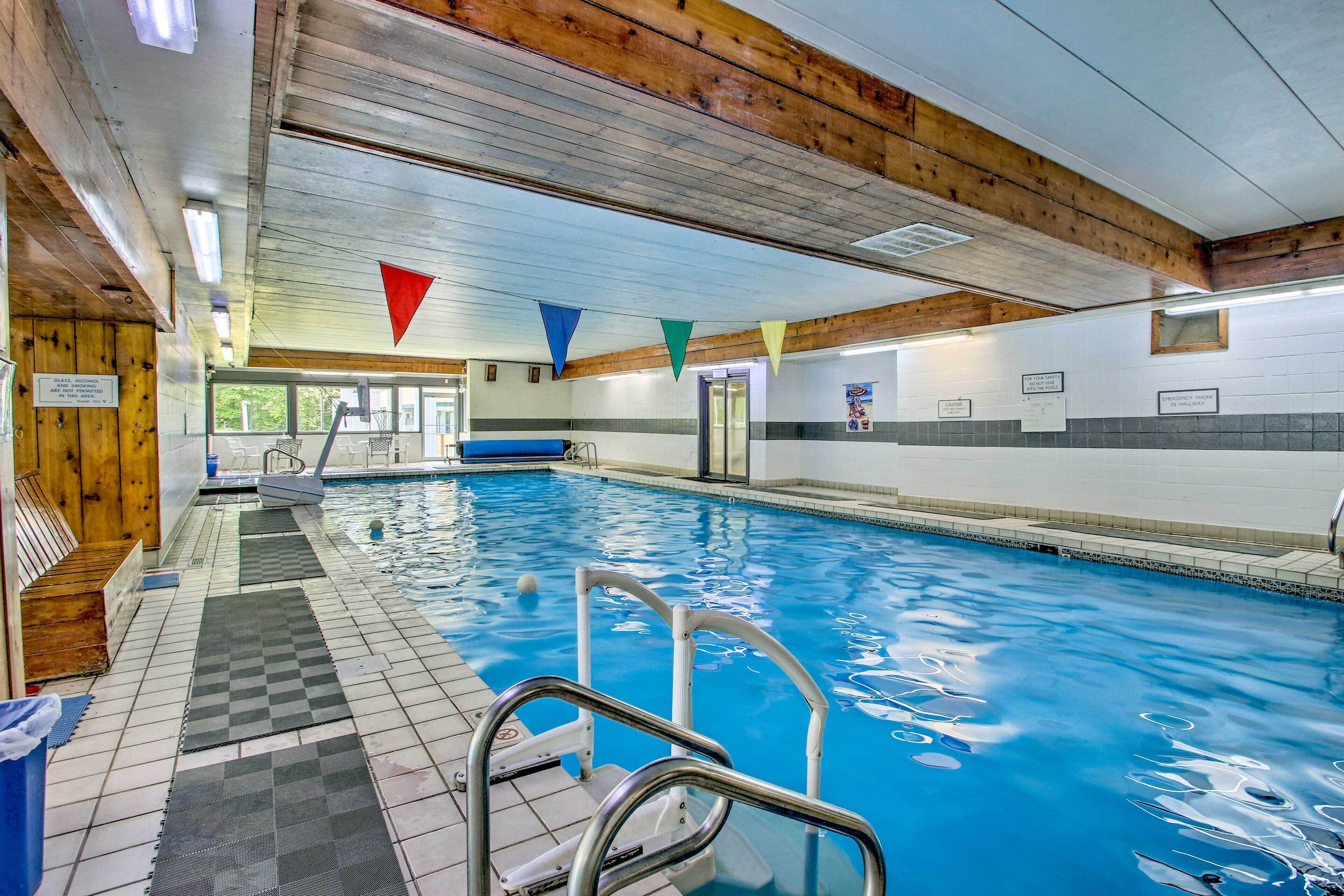 Cozy Lincoln Condo ~ 1 Mi to Loon Mountain!