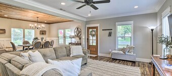 Historic + Fully Renovated Waxahachie Home!