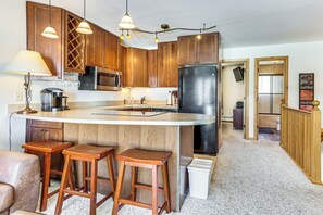 Apartment (3 Bedrooms) | Interior - Dillon Reservoir On-site: Central & Scenic Condo! (Dillon)