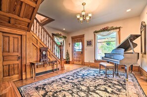 Maison (5 Bedrooms) | Intérieur