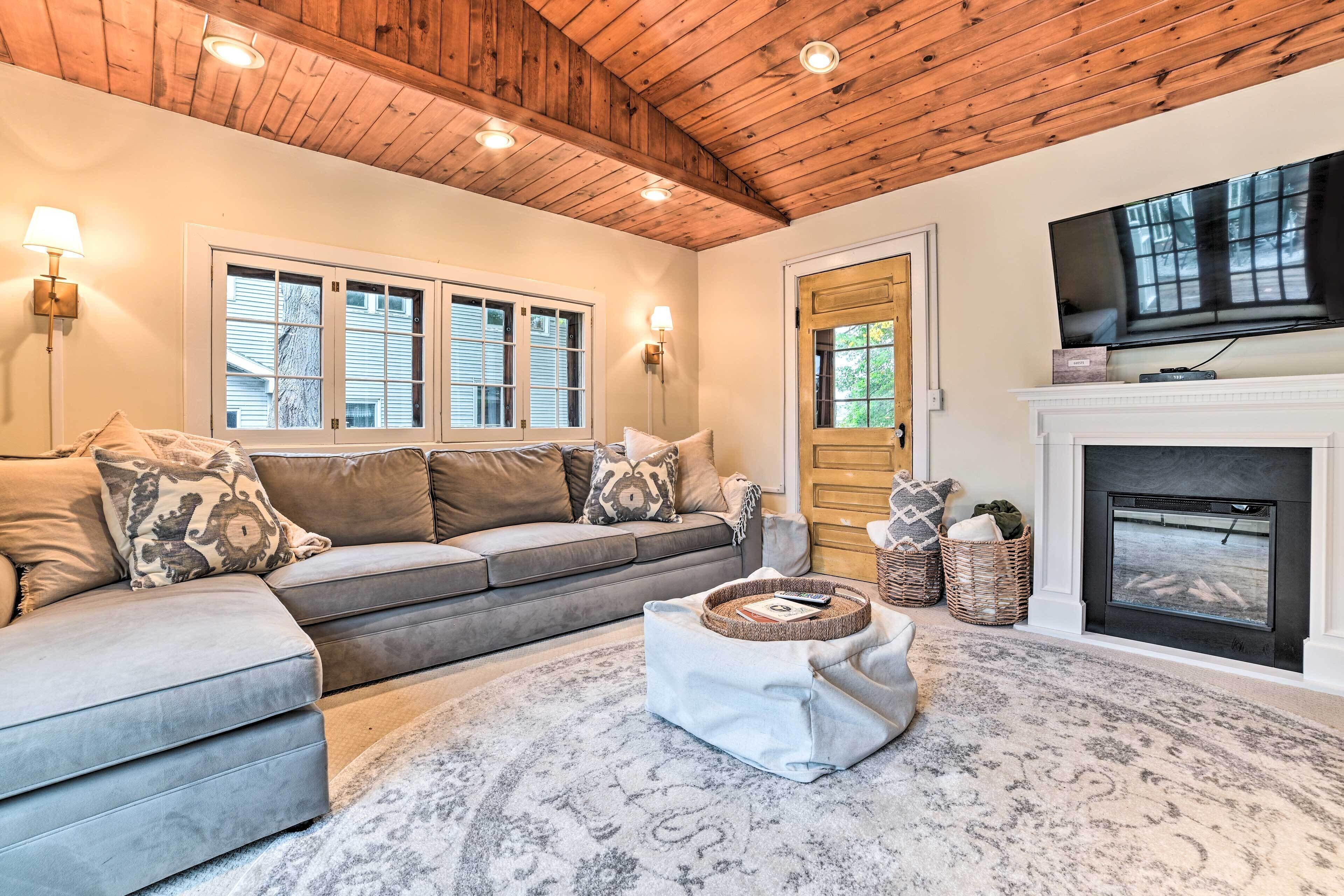 Historic Gaylord Home in Heart of Downtown!