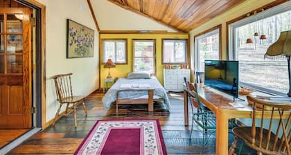 Cozy Appalachian Getaway: 5 Mi to Prospect Peak!