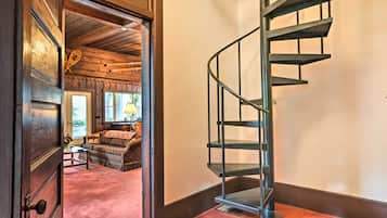 Rumah (6 Bedrooms) | Interior