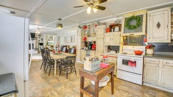 Cottage (3 Bedrooms) | Interior