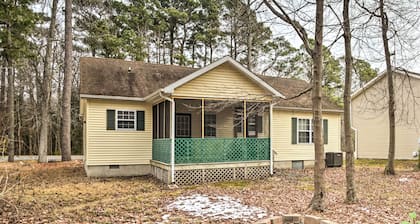Pool Access + Fire Pit: Ocean Pines Retreat!
