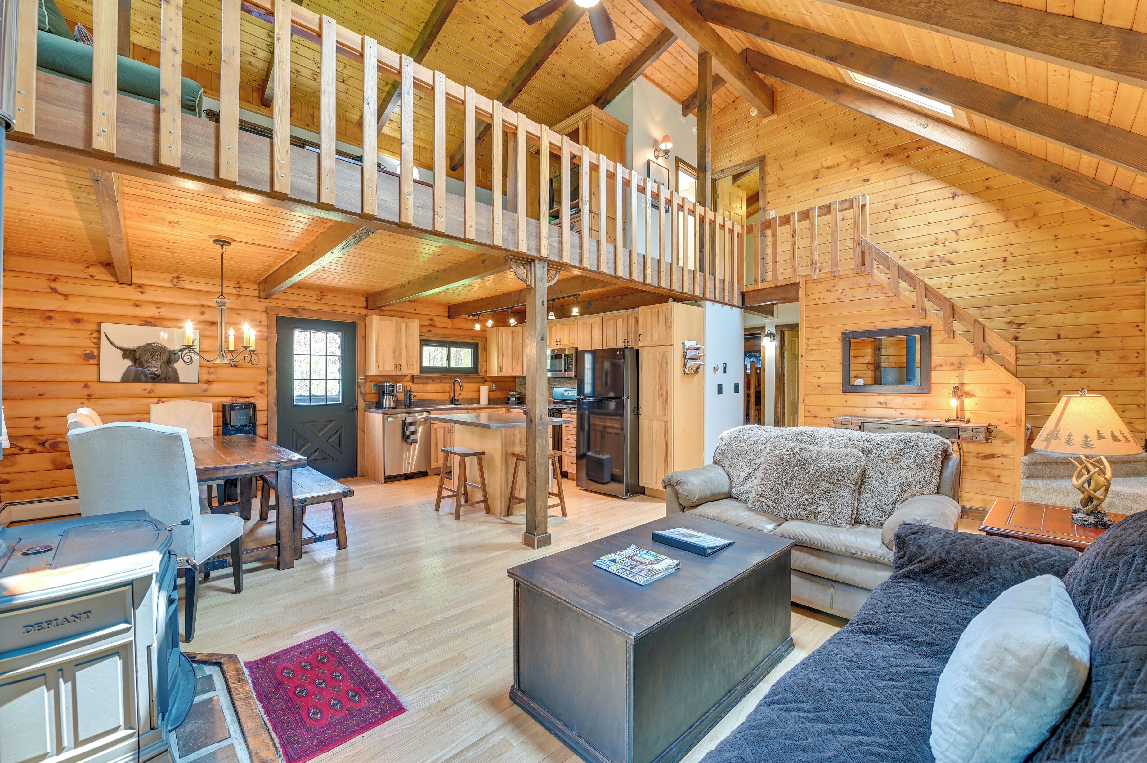 Log Cabin: 9 Mi to Plattekill & Belleayre Mtn