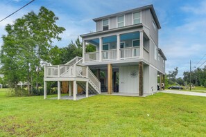 House (3 Bedrooms) | Interior - Modern Waveland Home w/ Deck - Walk to the Beach! (Waveland)