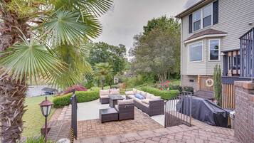 House (4 Bedrooms) | Front of property