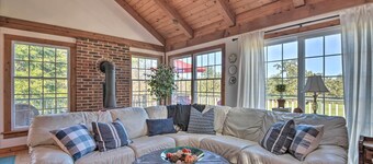 Lovettsville Cottage in Heart of Wine Country