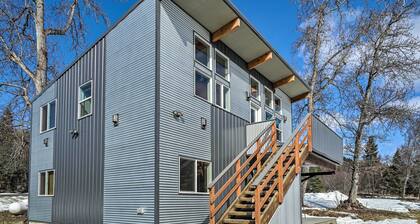 Homer Hideaway on Fritz Creekside - Pets Welcome