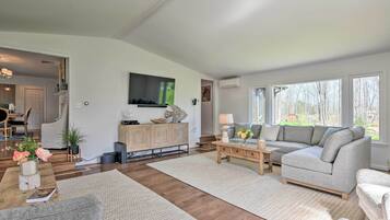 Hús (4 Bedrooms) | Að innan
