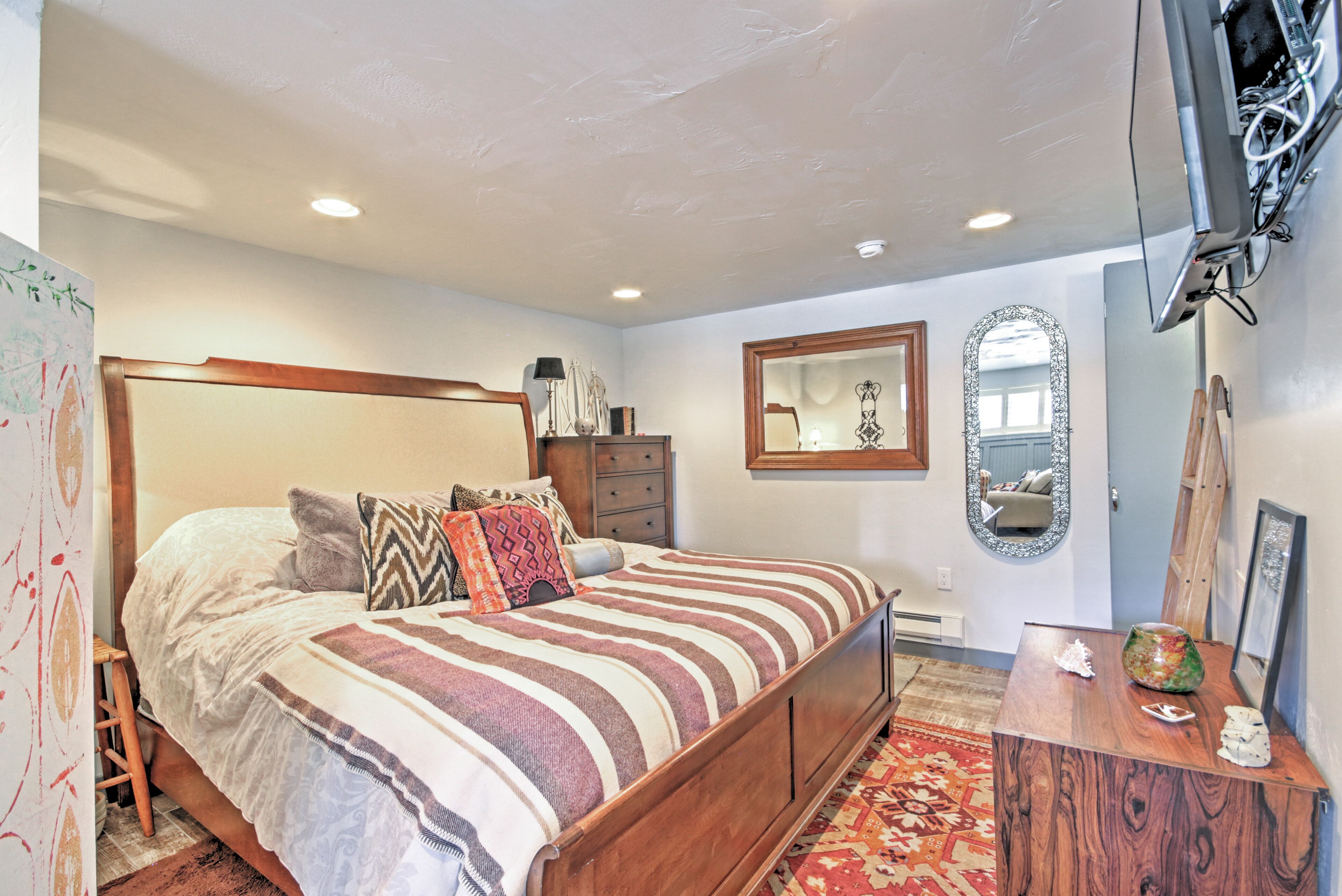 Mountainside Breck Condo w/ Shared Pool & Hot Tub!