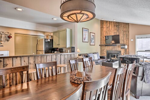 Inviting Mountain Condo w/ Balcony in Vail Valley!