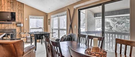 Apartment (3 Bedrooms) | Front of property