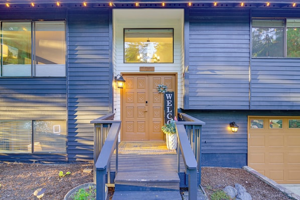 House (4 Bedrooms) | Interior - Mount Vernon Home w/ Private Hot Tub (Mount Vernon)