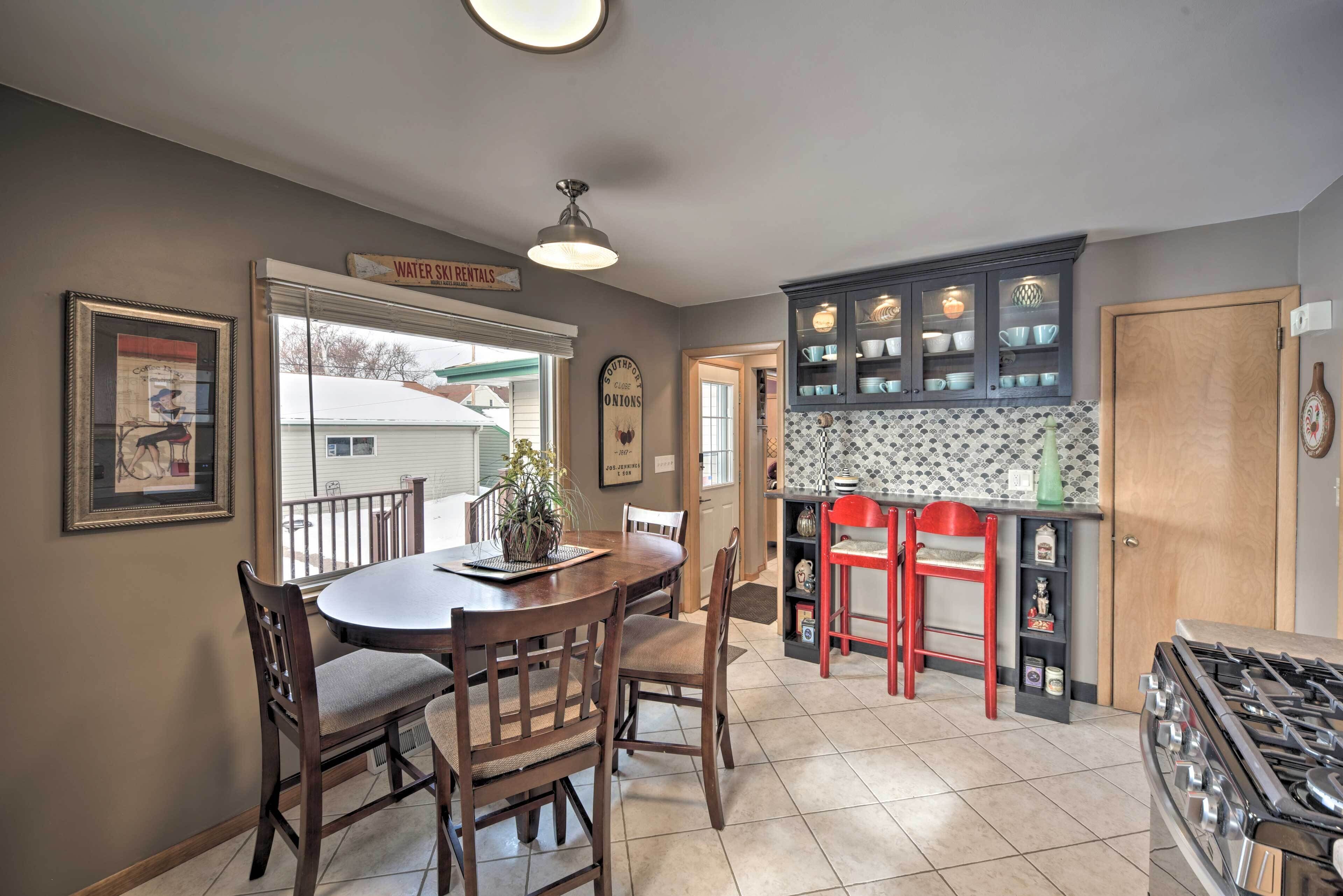 House (3 Bedrooms) | Interior