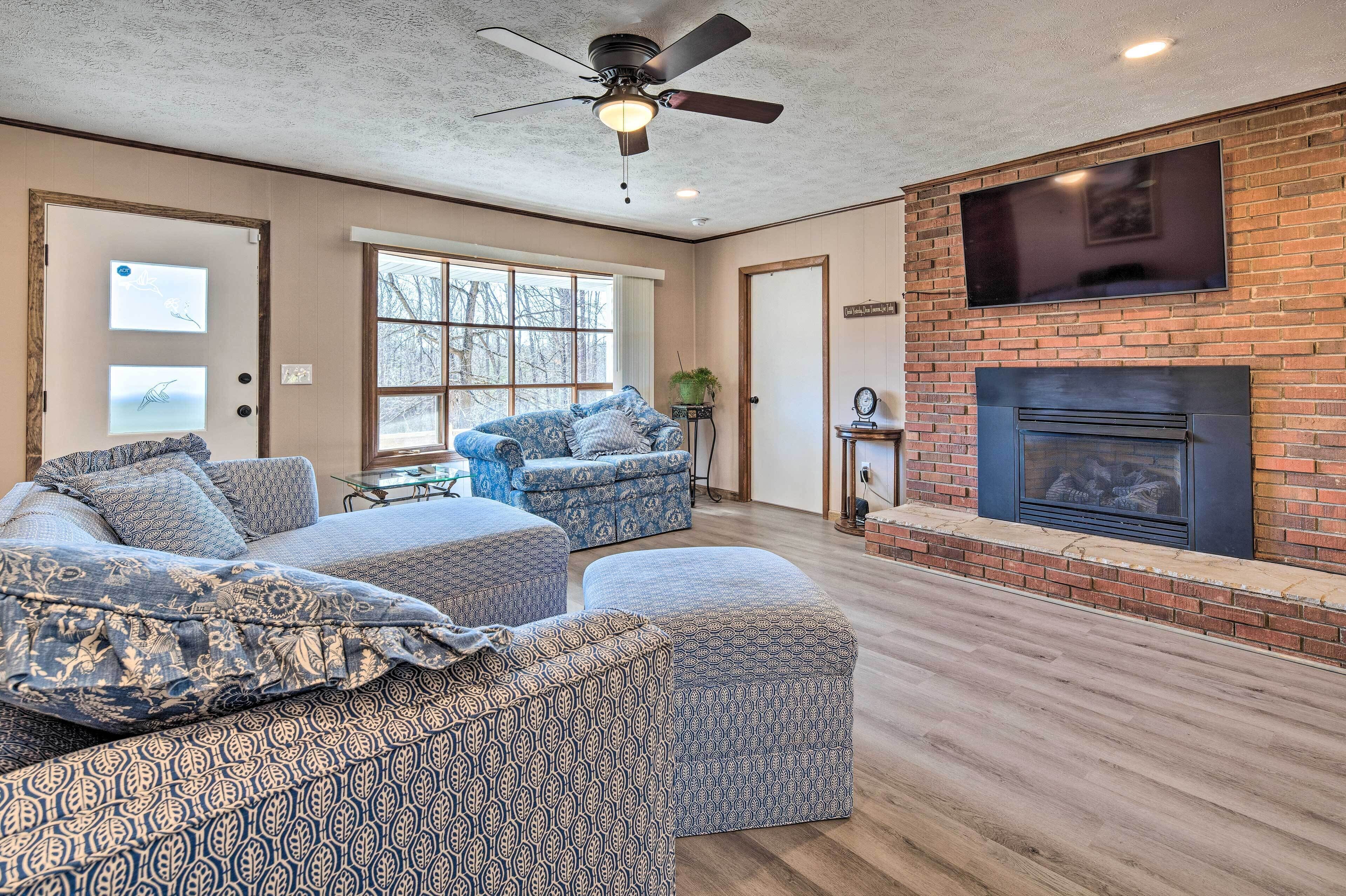 Pet-friendly Saluda Home w/ Mountain Views!