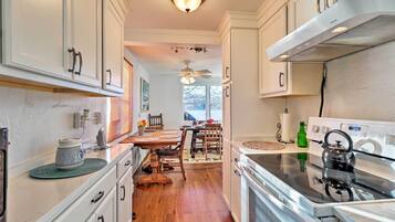 Cottage (3 Bedrooms) | Interior