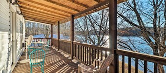 Lakefront Delta Cottage w/ Views, Canoe & Dock!